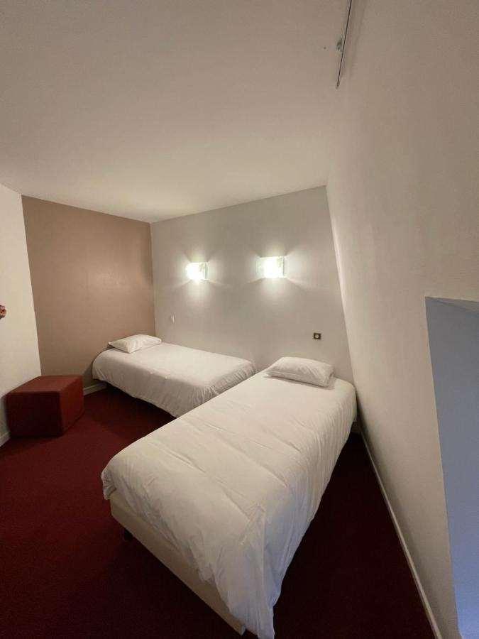 Brit Hotel Le Lion D'Or Chinon Quarto foto
